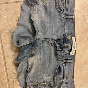 Abercrombie and Fitch short shirts size 6/28